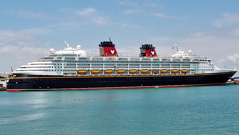 viajes-familias-monoparentales-crucero-disney-magic-mediterraneo-singles-con-hijos